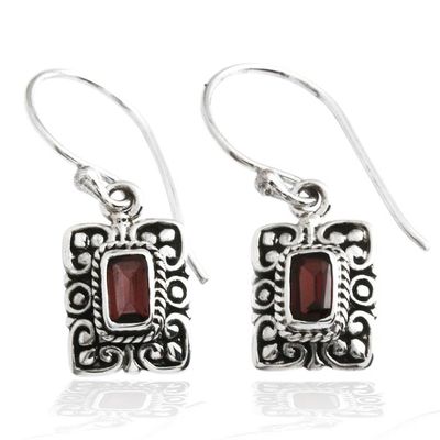 Alternate image for Garnet and Sterling Silver Dangle Earrings with Ornate Frame Clover Frame