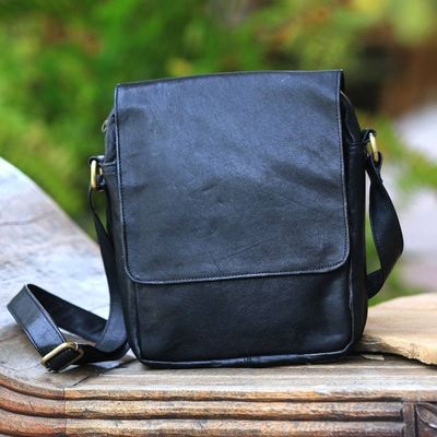 Alternate image for Handcrafted Leather Sling in Black from Bali Majapahit Traveler in Black