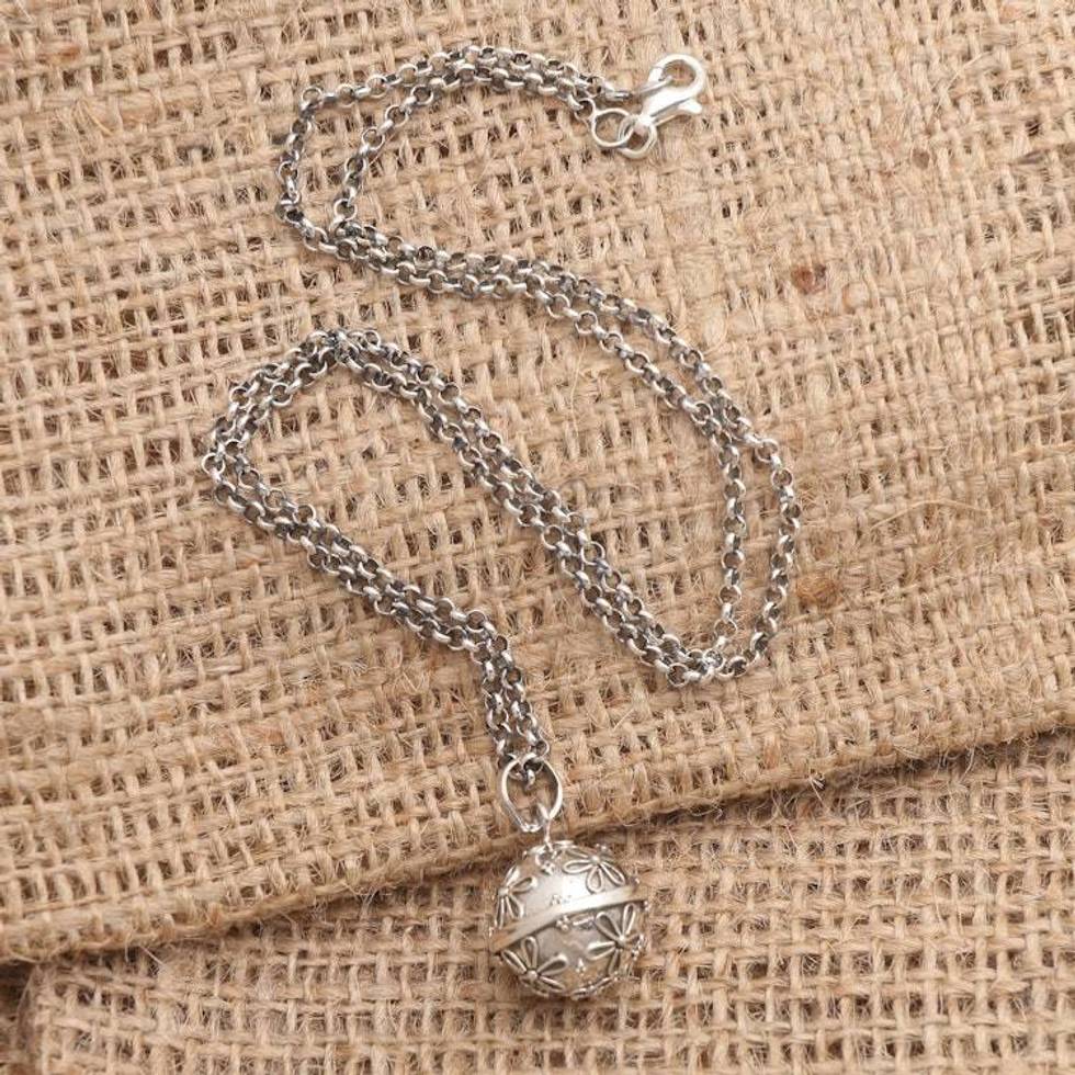 Sterling Silver Daisy Theme Harmony Ball Necklace 18 in 'Delighted Daisies'