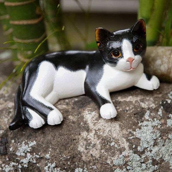 Alternate image for Wood sculpture Spotted Kitten
