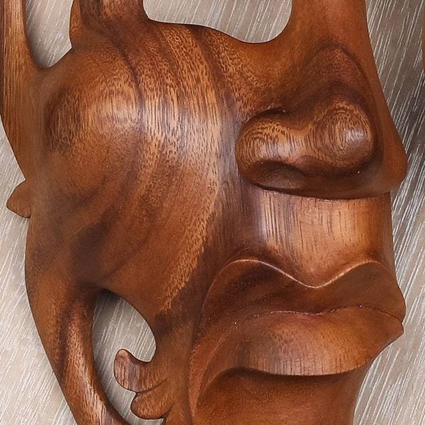 Alternate image for Wood mask Emotional Duality