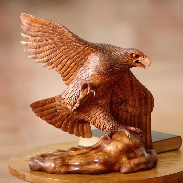 Alternate image for Wood sculpture Eagle Hunter