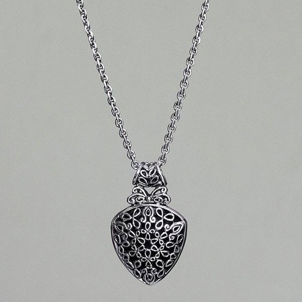 Alternate image for Balinese Handmade Leaf Motif Silver Necklace Leaf Medallion