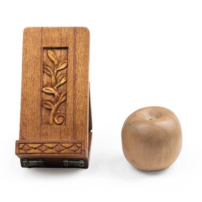 Alternate image for Nature-Themed Foldable Brown Jempinis Wood Phone Holder Thriving Modernity