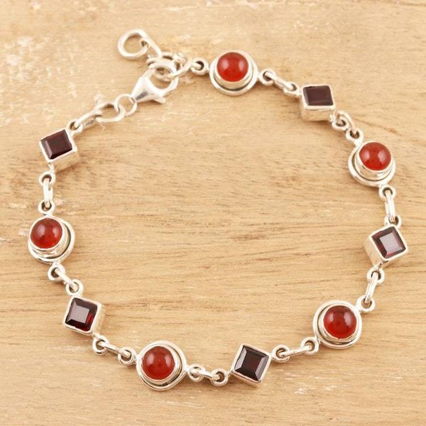 Alternate image for Faceted Garnet and Carnelian Cabochon Bracelet Radiant Geometry
