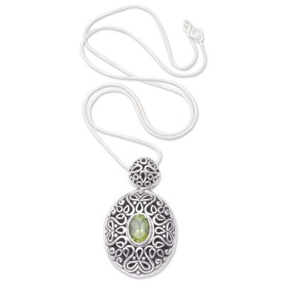 Alternate image for Peridot pendant necklace Jakarta Smile