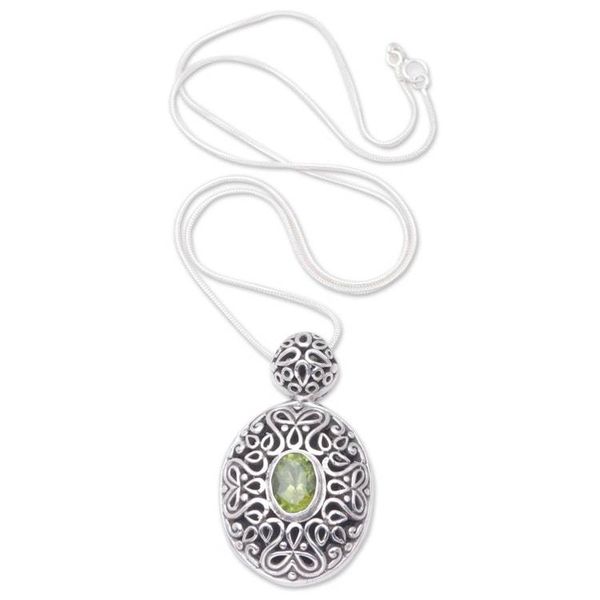 Alternate image for Peridot pendant necklace Jakarta Smile