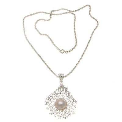 Alternate image for Pearl pendant necklace White Coral