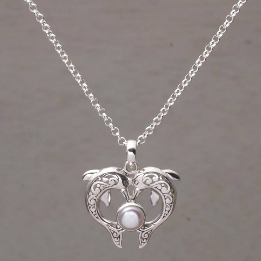 Main item image