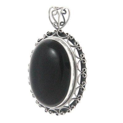 Alternate image for Onyx pendant Midnight Lace