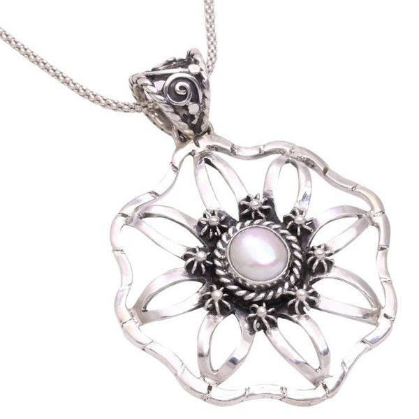 Alternate image for Cultured Pearl and Sterling Silver Flower Pendant Necklace Moon Ray Garden