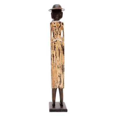 Alternate image for Wood sculpture Undercover Officer