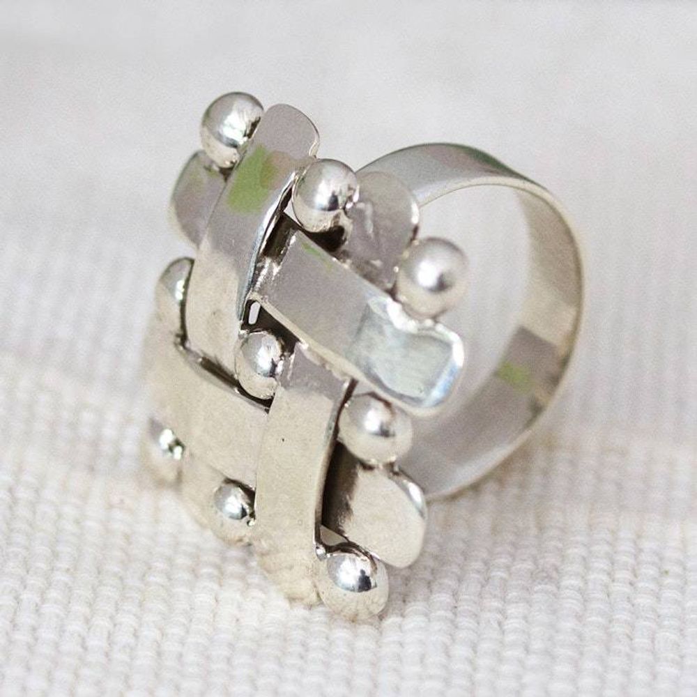 Main item image
