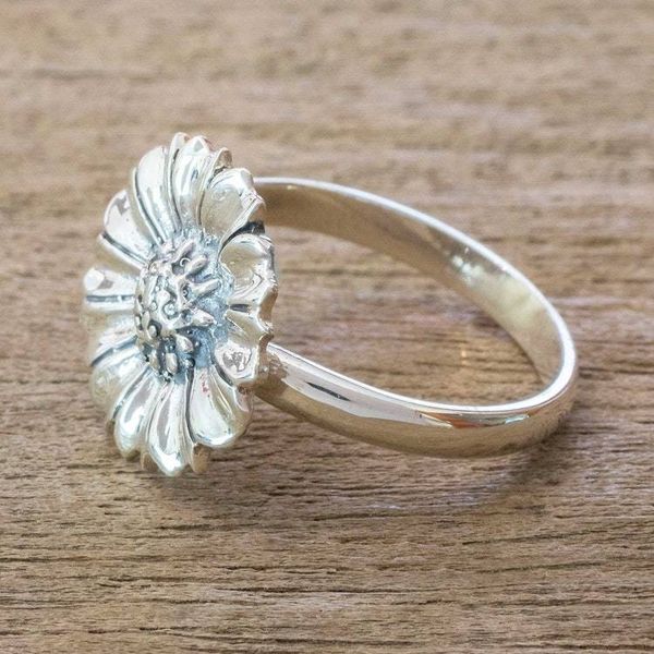 Alternate image for Pretty Sterling Silver Gerbera Daisy Cocktail Ring Gerbera