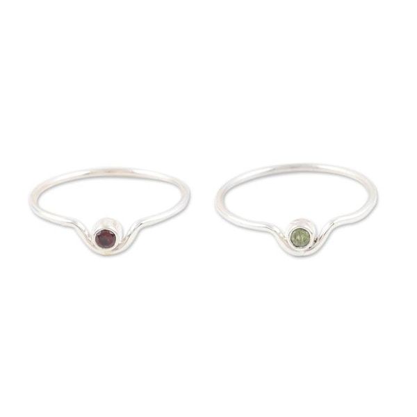Alternate image for Set of 2 Modern Garnet and Peridot Single Stone Rings Lucky Magic