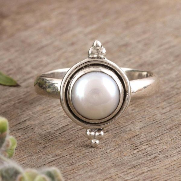 Alternate image for Luminous Cultured White Pearl Ring Moon Memory