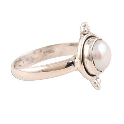Alternate image for Luminous Cultured White Pearl Ring Moon Memory