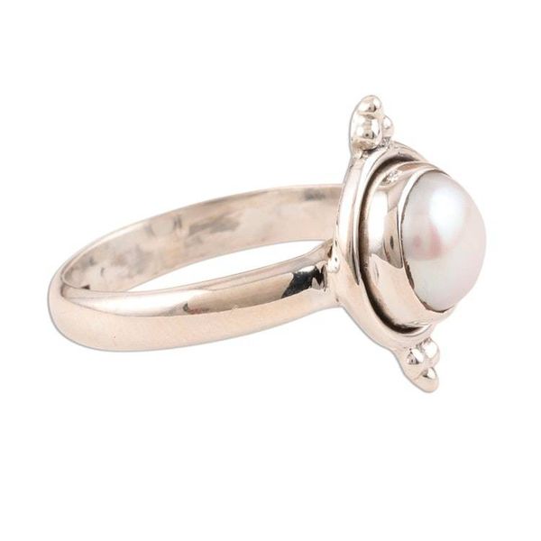 Alternate image for Luminous Cultured White Pearl Ring Moon Memory