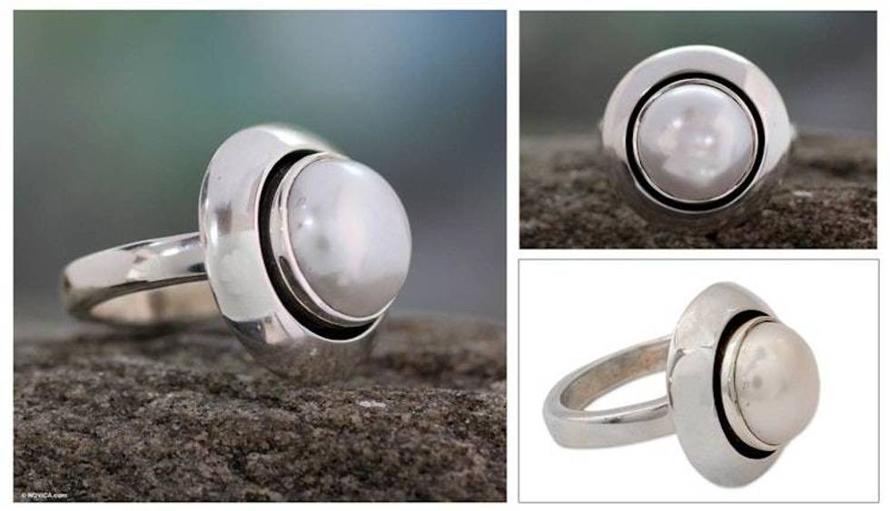 India Women's Sterling Silver Single Stone Pearl Ring 'Jaipur Magic Moon'