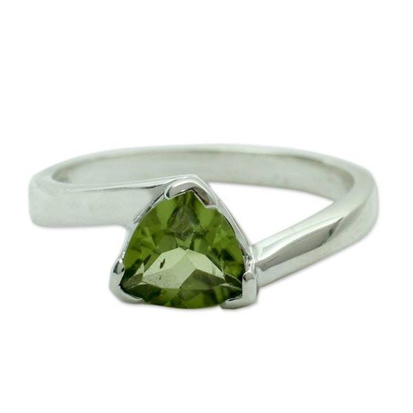Alternate image for Solitaire Peridot Ring Crafted in Sterling Silver Scintillating Jaipur