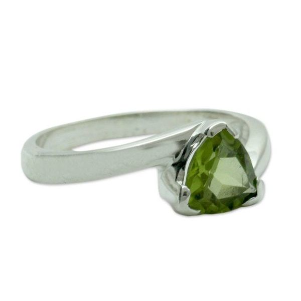 Alternate image for Solitaire Peridot Ring Crafted in Sterling Silver Scintillating Jaipur