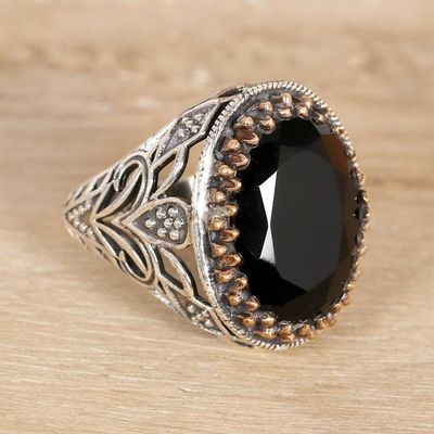 Alternate image for 14-Carat Black Onyx Single-Stone Ring from India Dark Glimmer