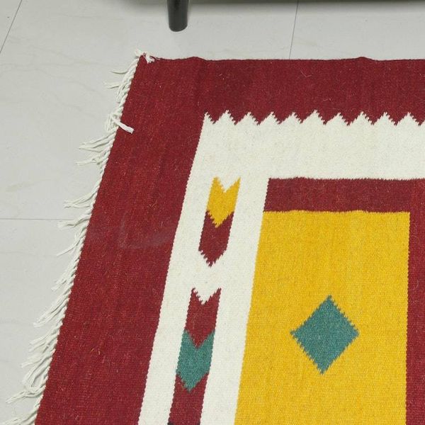 Alternate image for Wool Indian Area Rug 4x6 Diamond Sun
