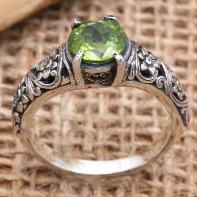 Alternate image for Peridot and Sterling Silver Solitaire Ring Balinese Beach in Green