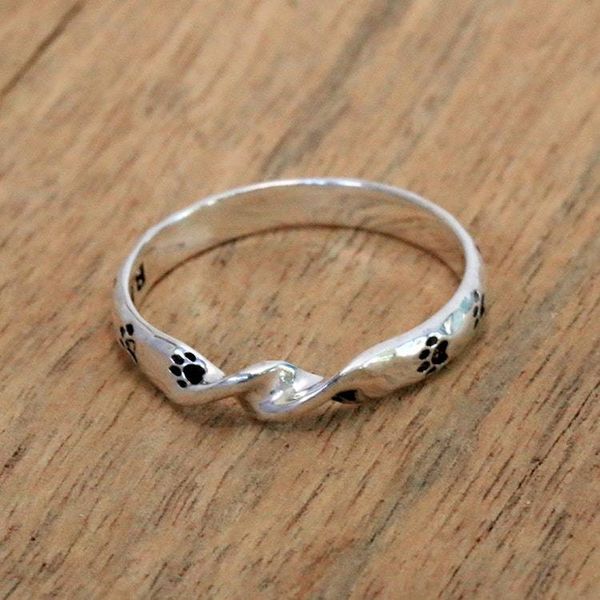 Alternate image for Sterling Silver Band Ring with Paw Print Motifs from Bali Animal Twist