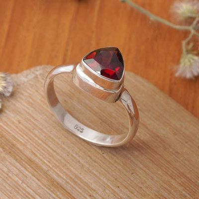 Alternate image for Minimalist High-Polished 1-Carat Garnet Single Stone Ring Minimalist Liaison