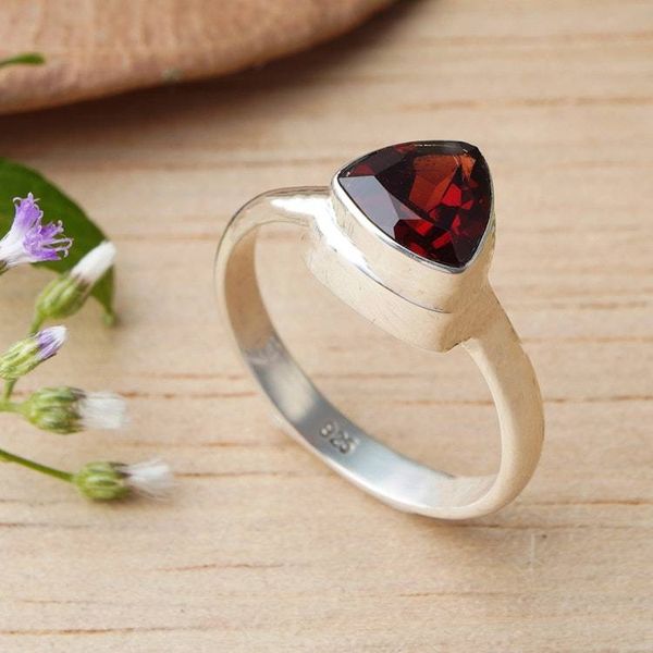 Alternate image for Minimalist High-Polished 1-Carat Garnet Single Stone Ring Minimalist Liaison