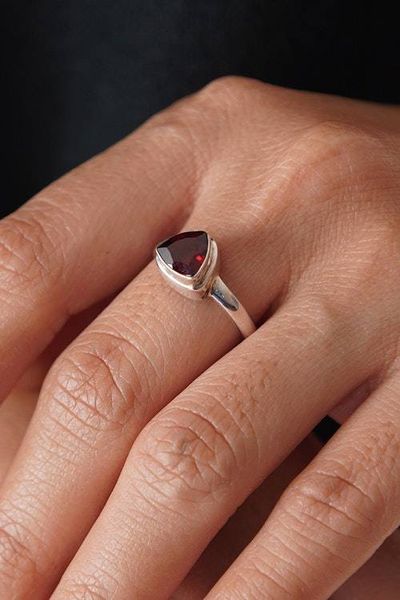 Alternate image for Minimalist High-Polished 1-Carat Garnet Single Stone Ring Minimalist Liaison
