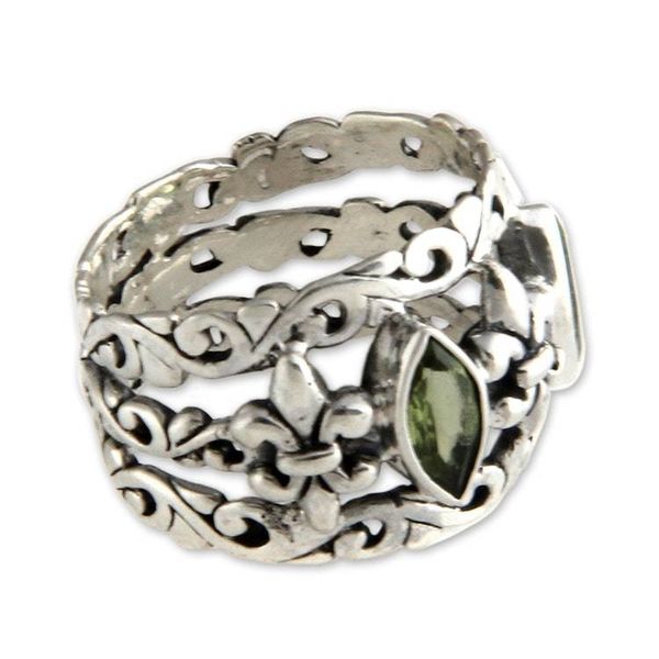 Alternate image for Sterling Silver and Peridot Ring from Indonesia Splendor in Green