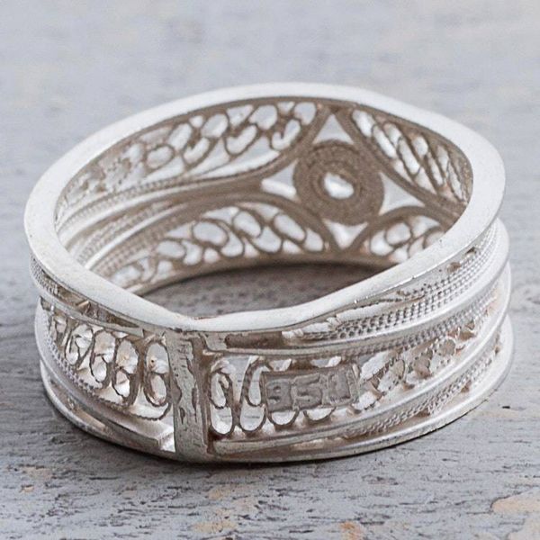 Alternate image for 950 Silver Ornate Filigree Band Ring from Peru Heart of the Star