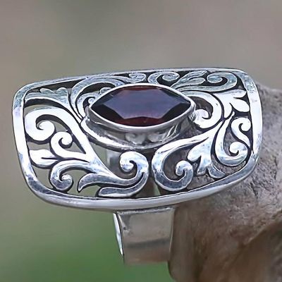 Primary image for 925 Leaves on Sterling Silver Cocktail Ring with Garnet Natures Shield