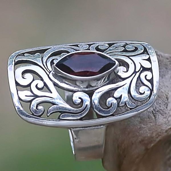 Alternate image for 925 Leaves on Sterling Silver Cocktail Ring with Garnet Natures Shield