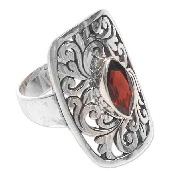Alternate image for 925 Leaves on Sterling Silver Cocktail Ring with Garnet Natures Shield