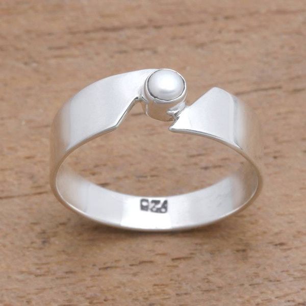 Alternate image for Cultured Pearl Single Stone Band Ring Crafted in Bali Glowing Band