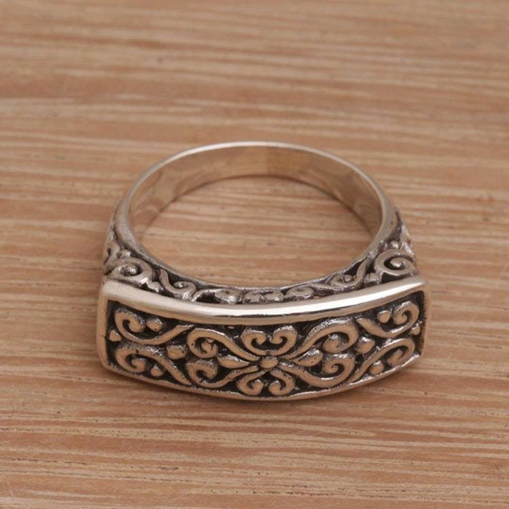 Main item image
