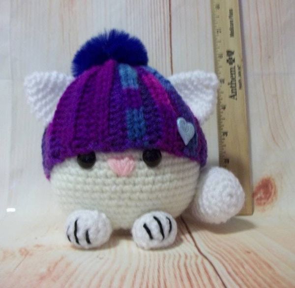 Alternate image for Amigurumi Fat Cat in Purple