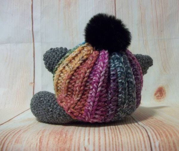 Alternate image for Amigurumi Gray Fat Cat in Rainbow