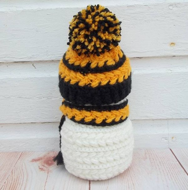 Alternate image for Cool Crochet Snowman in Black and Gold