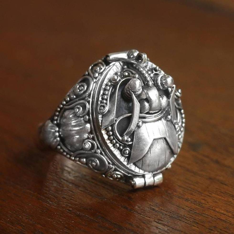 Men's Sterling Silver Locket Ring 'Scared Ranga'