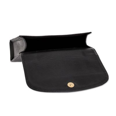 Alternate image for Classic Black Leather Handbag Mombacho Black
