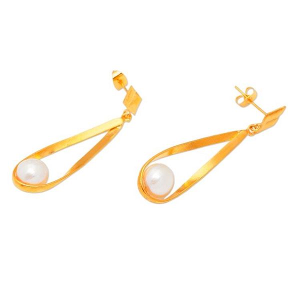 Alternate image for Polished 18k Gold-Plated Cultured Pearl Dangle Earrings Trendy Grace