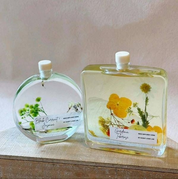 Alternate image for Gardenia Intense Reed Diffuser with Real Pressed Flowers - 100ml