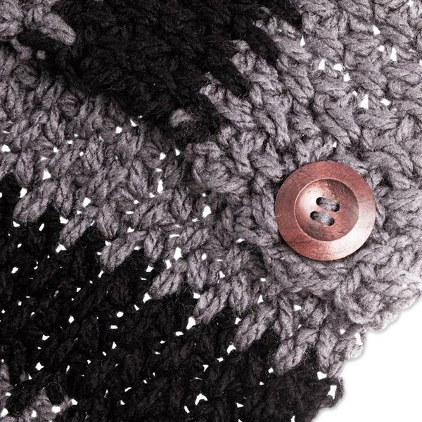 Alternate image for Grey and Black Neck Warmer from Mexico Flint Comfort