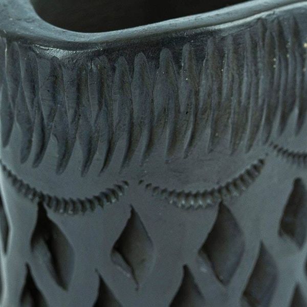 Alternate image for Barro Negro Black Ceramic Mini Flower Pot Handmade in Mexico Oval  Diamonds