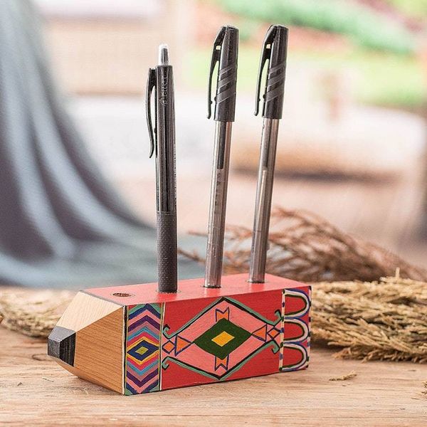 Alternate image for Traditional Guatemalan-Made Pen Holder in a Lacquered Finish Folk Words
