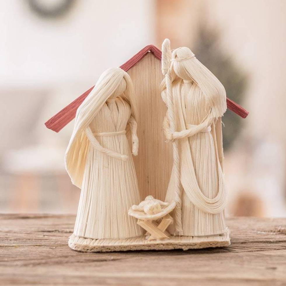 Handcrafted Natural White Natural Fiber Nativity Scene 'Nativity Love'